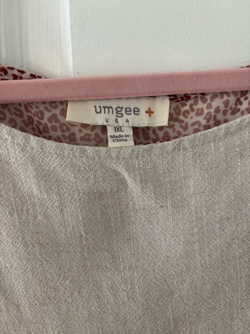 Umgee Cream Fringe Short Sleeve Tunic with Floral Hem - Picture 3 of 3